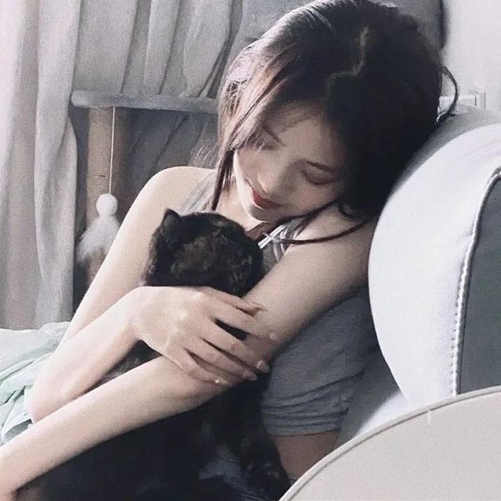 人前叫多莉，人后叫凯蒂